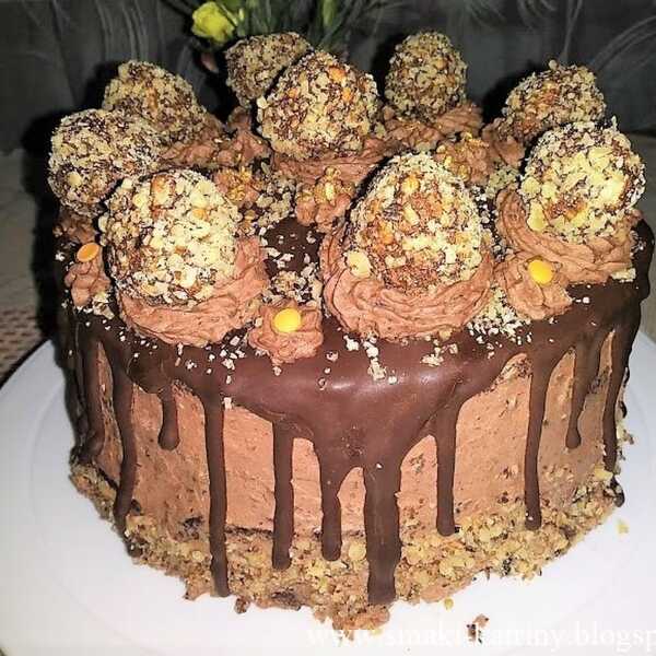 Tort ekstremalnie orzechowy drip cake, a'la ferrero rocher