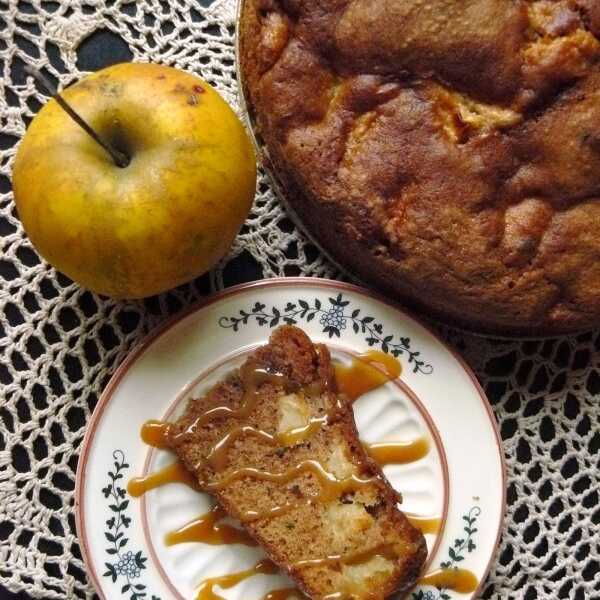 Staroświeckie ciasto z jabłkami i tymiankiem cytrynowym