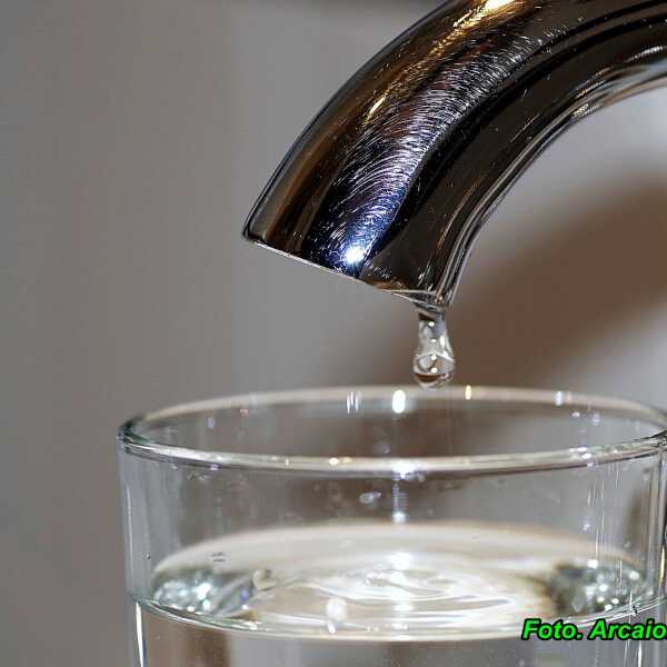 Jak wodę z kranu zamienić w zdrową wodę 