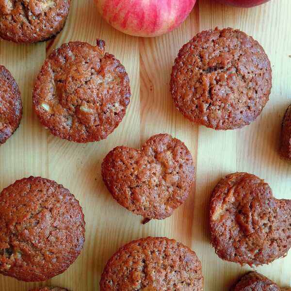 Muffiny z jabłkami / Apple Muffins