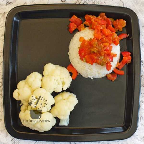 Potrawka warzywna z ryżem i kalafiorem