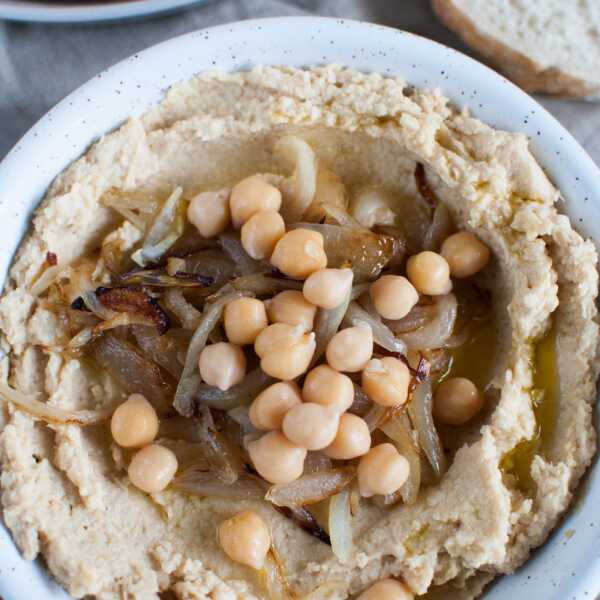 Hummus po polsku, czyli hummus cebulowy