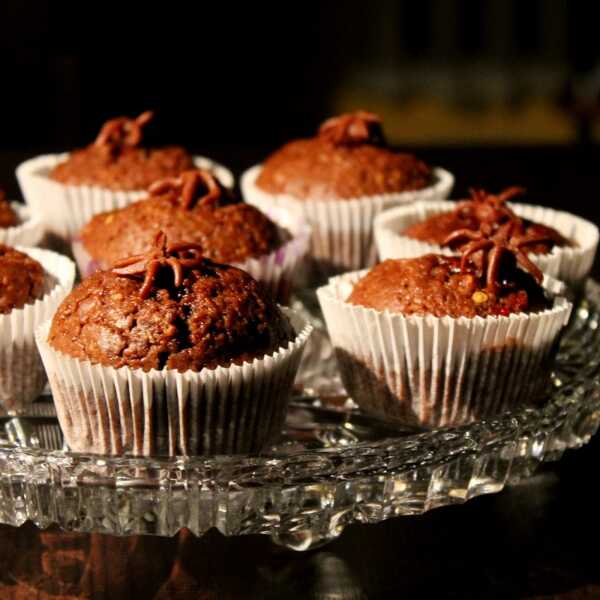 Pikantne pajęcze muffiny czekoladowe