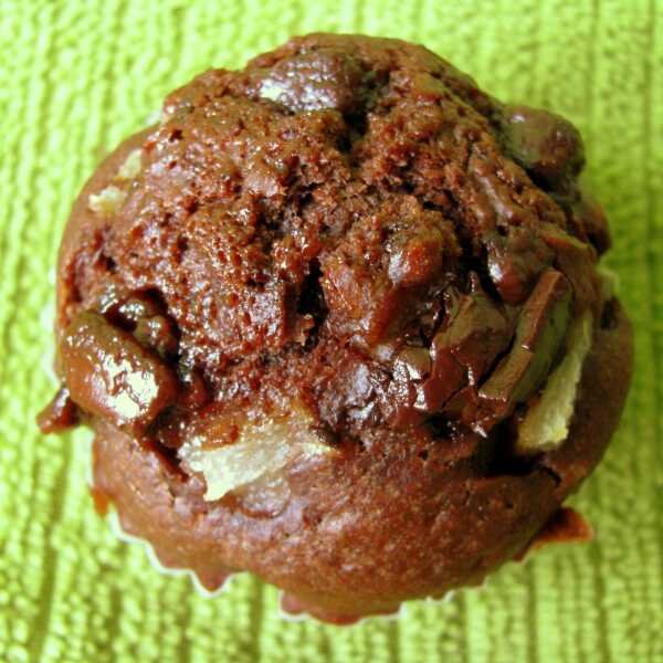 Jesienne muffiny z gruszką i gorzką czekoladą