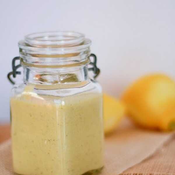 Creamy lemon salad dressing {Kremowo-cytrynowy sos sałatkowy}