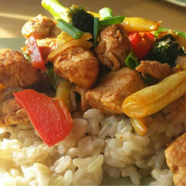 Stir-fry z kurczakiem w imbirze 