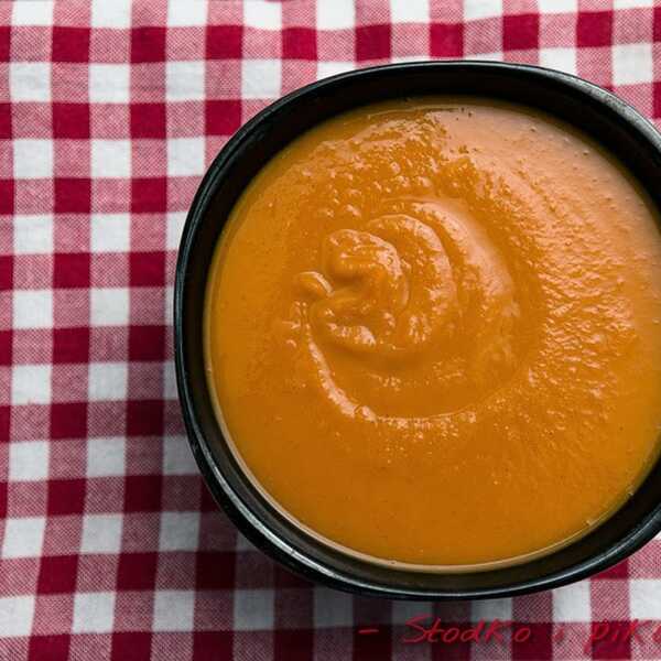 Zupa z dyni z marchewką i pomarańczą