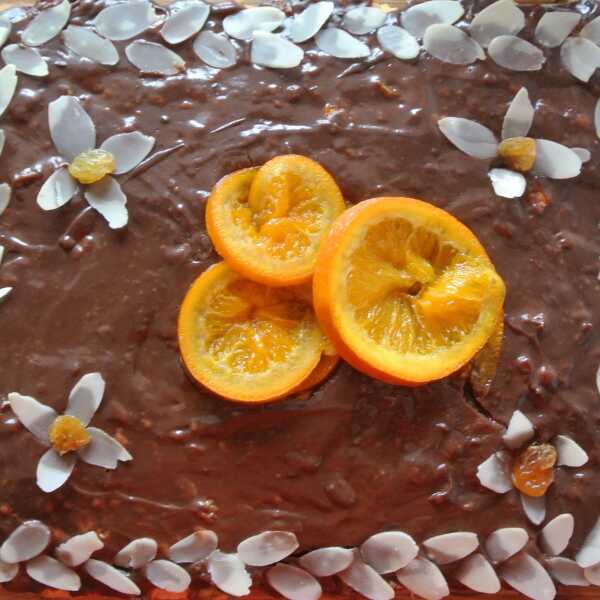 Mazurek kajmakowo-czekoladowy z kawałkami pomarańczy