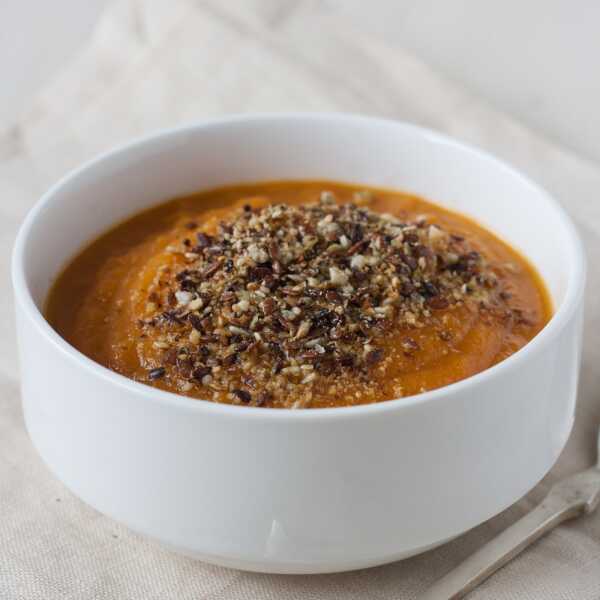 Zupa krem marchewkowy z kardamonem i gomashio