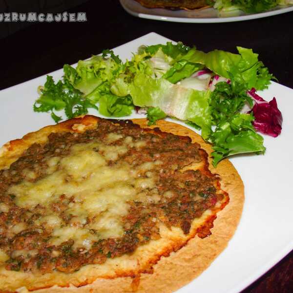 Lahmacun - turecka pizza