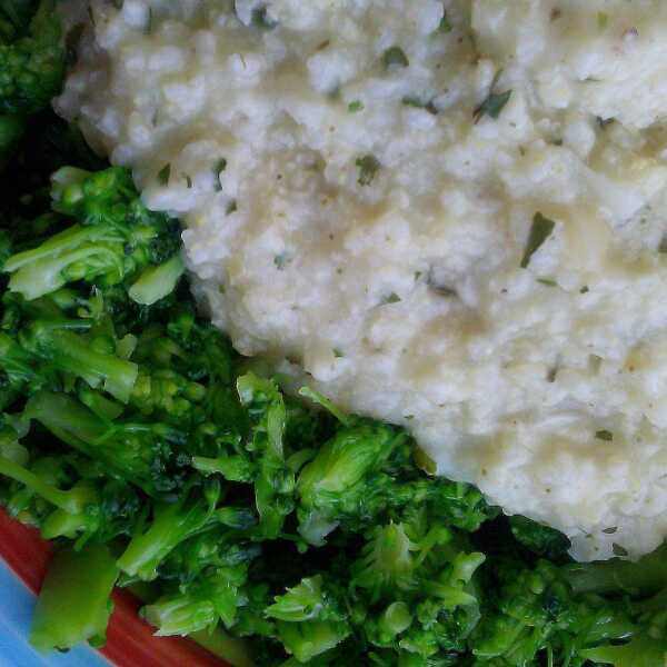 Czosnkowa kasza jaglana z lubczykiem i brokułami - Garlic millet with lovage and broccoli