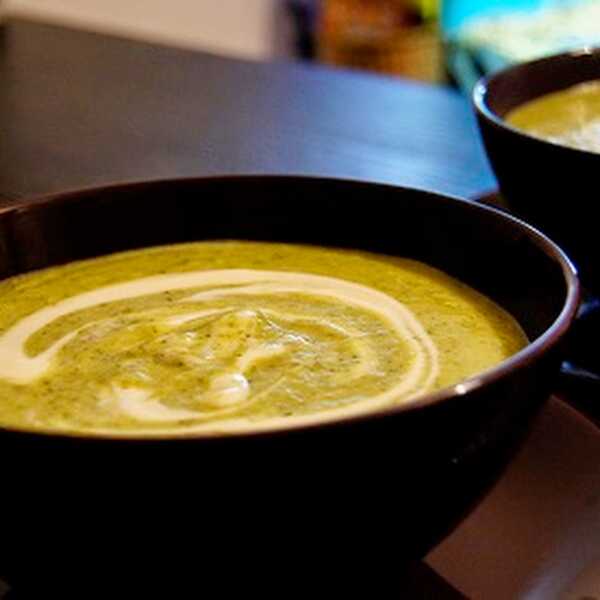 Ekspresowa zupa brokułowa