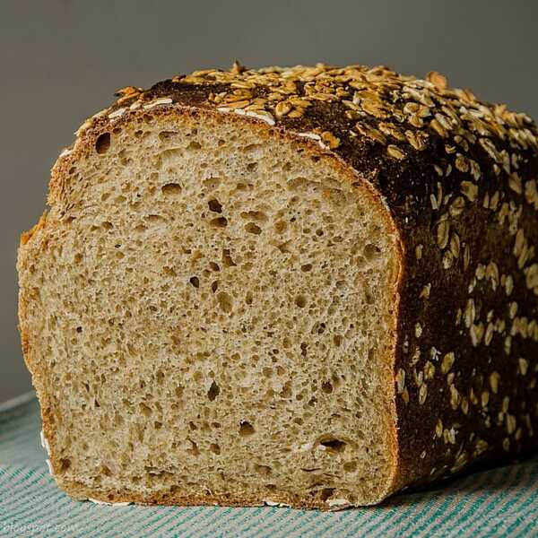 Chleb owsiany, przez przypadek na żytnim zakwasie