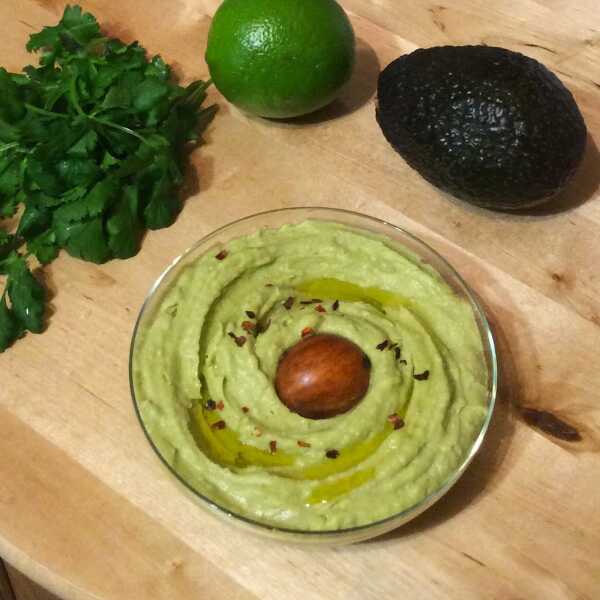 Hummus z avocado