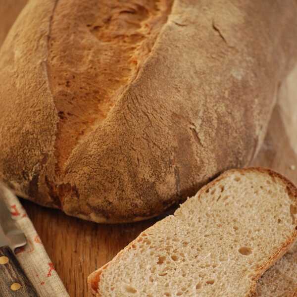 Chleb pszenny na zakwasie z mlekiem skondensowanym