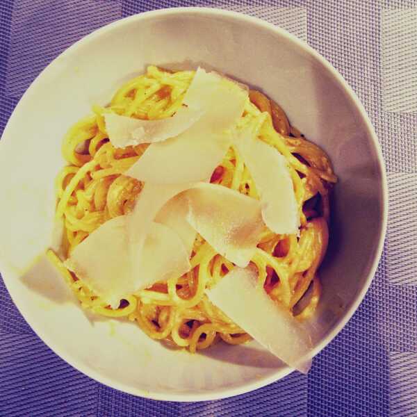 Żółte Spaghetti