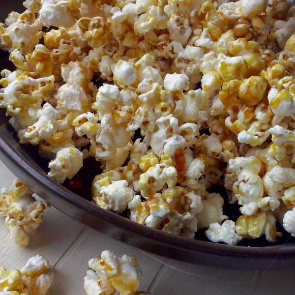 Popcorn w karmelu