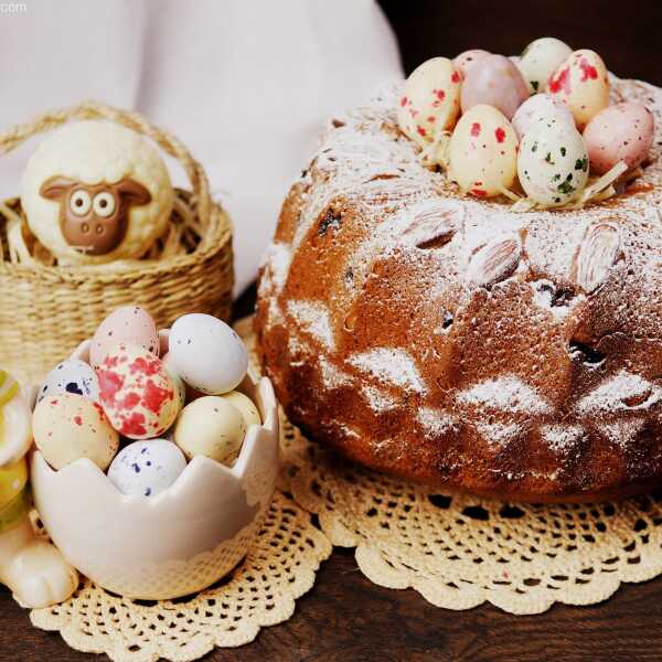 Świąteczna babka Kouglof 