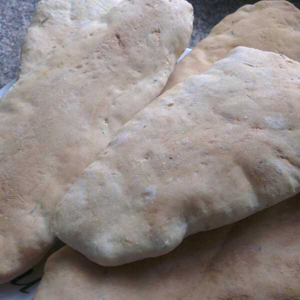 CHLEBEK NAAN