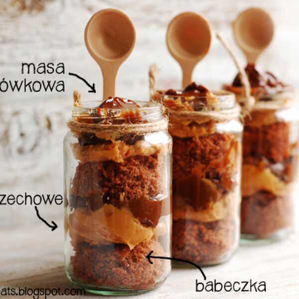 Babeczki warstwowe w słoiczku / Cake in a jar