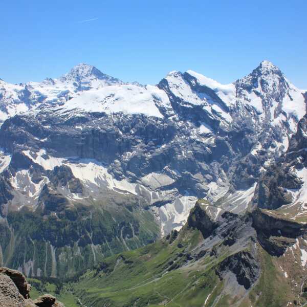 Pół metra śniegu z okazji pierwszego dnia lata - Schilthorn Piz Gloria