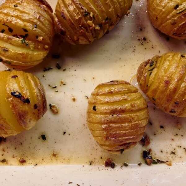 Najlepsze pieczone ziemniaki Nigelli Lawson, czyli kuchnia w obronie autorytetów