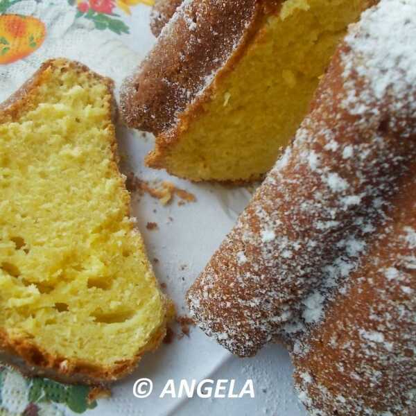 Babka śmietankowa - Cream Polish Easter cake ('Babka' ) - Ciambella polacca alla panna ('Babka')