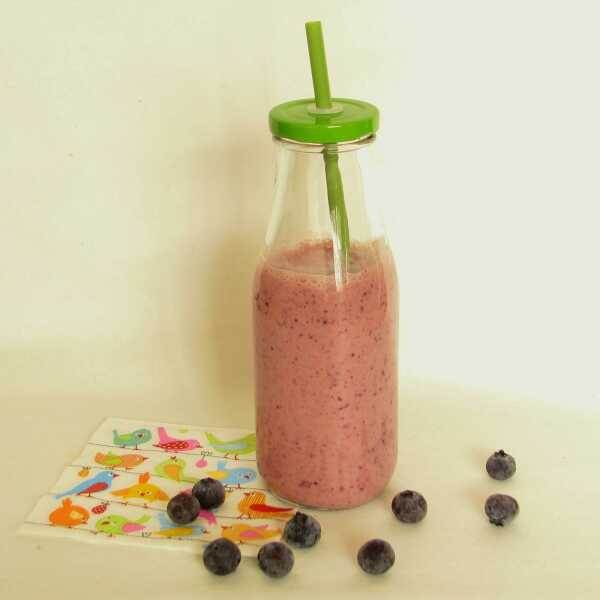 Smoothie borówkowo - porzeczkowe