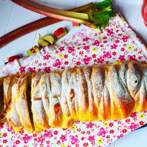 STRUDEL RABARBAROWY + PYSZNA LEMONIADA 