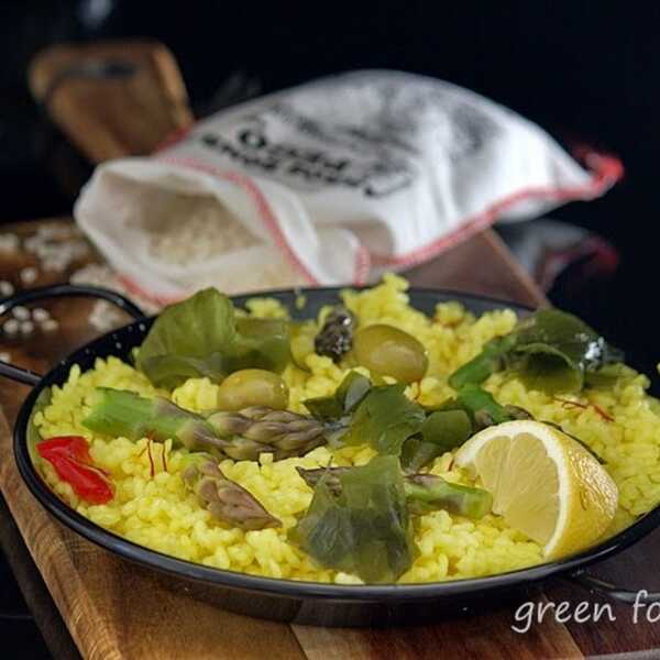 WEGAŃSKA PAELLA PRIMAVERA