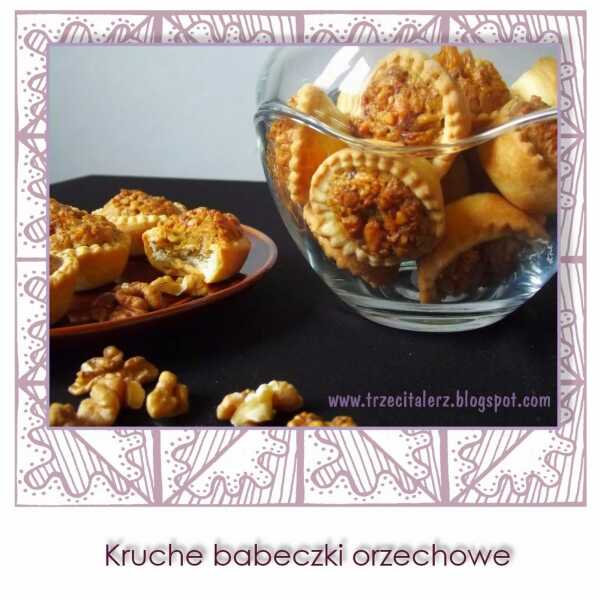 Kruche babeczki orzechowe