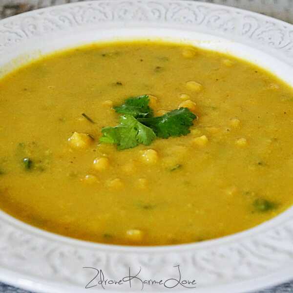 Kalafiorowa zupa curry z ciecierzycą, wegańska pyszność :) 