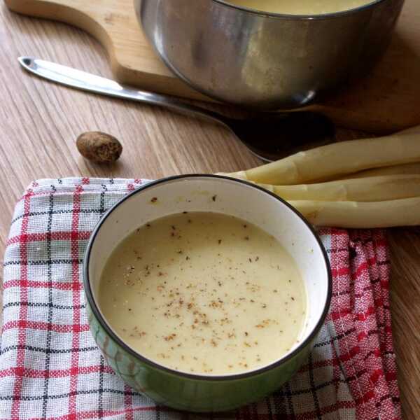  Zupa krem szparagowa