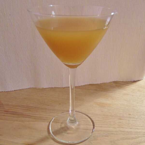 Queens - perfekcyjne martini z sokiem ananasowym