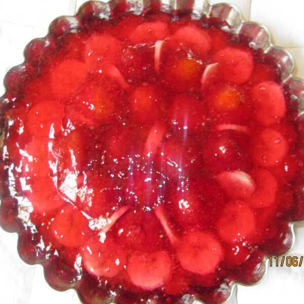 Tarta bananowo- truskawkowa