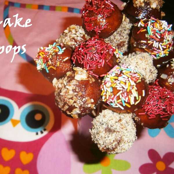 Cake pops z urządzenia do wypieku ciasteczek - cytrynowe z czekoladą