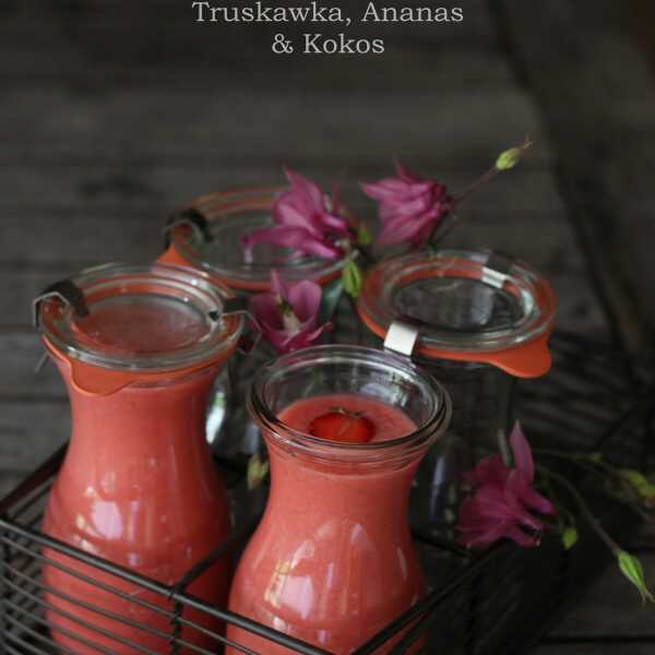 Koktajl Truskawka, Ananas & Kokos / Raspberry, Pineapple & Coconut Smoothie (raw vegan)