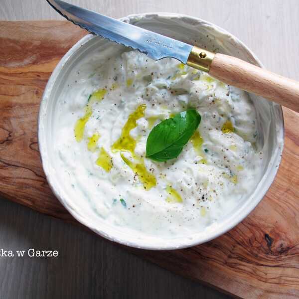 Twarożek a la tzatziki