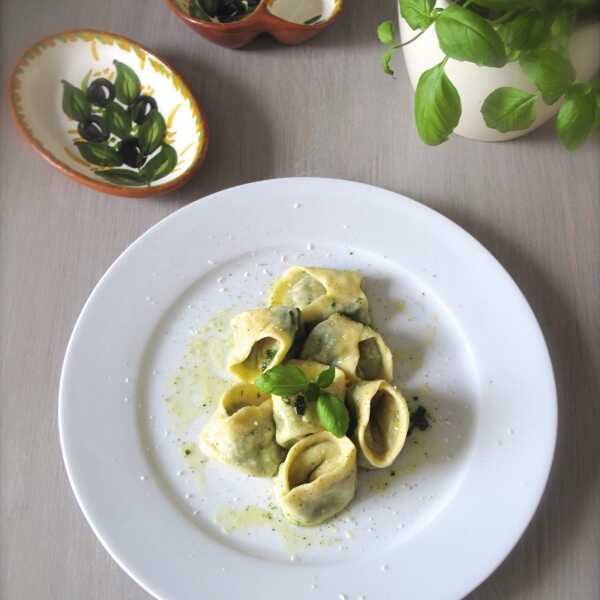 Tortelloni ze szpinakiem i mozzarellą