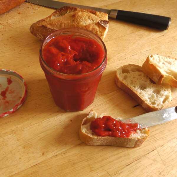 Dżem rabarbarowo-truskawkowy/Rhubarb and strawberry jam