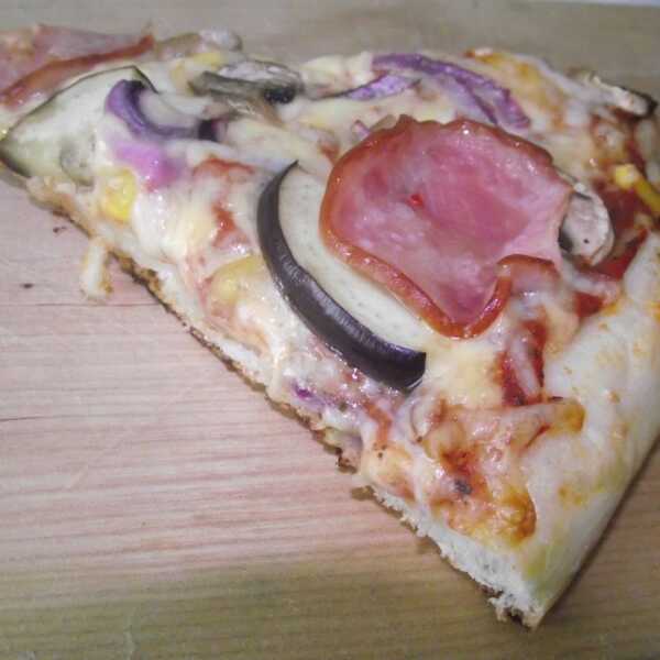 Pizza na cienkim spodzie