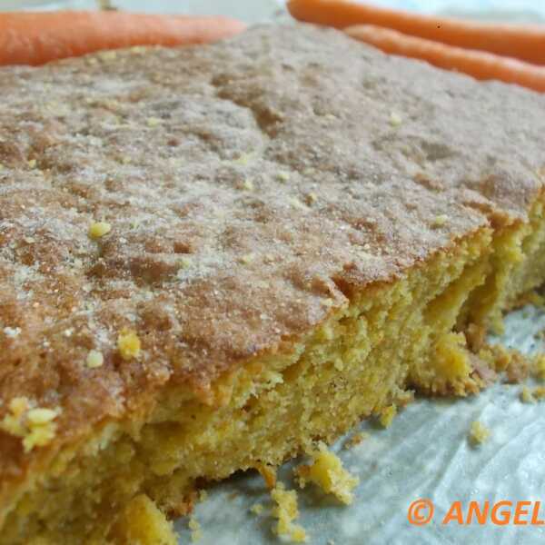 Puszyste ciasto marchewkowe z migdałami - Carrot and almond fluff cake - Torta soffice alle mandorle e carote