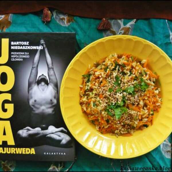 'Joga i ajurweda' - recenzja + przepis inspirowany kuchnią indyjską