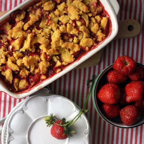 Crumble truskawkowe