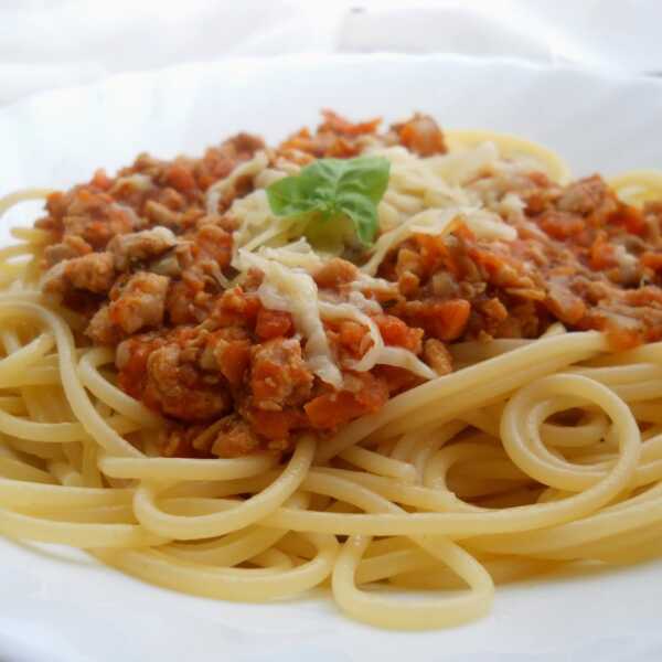 Spaghetti (nie do końca) bolognese z dodatkiem pieczarek