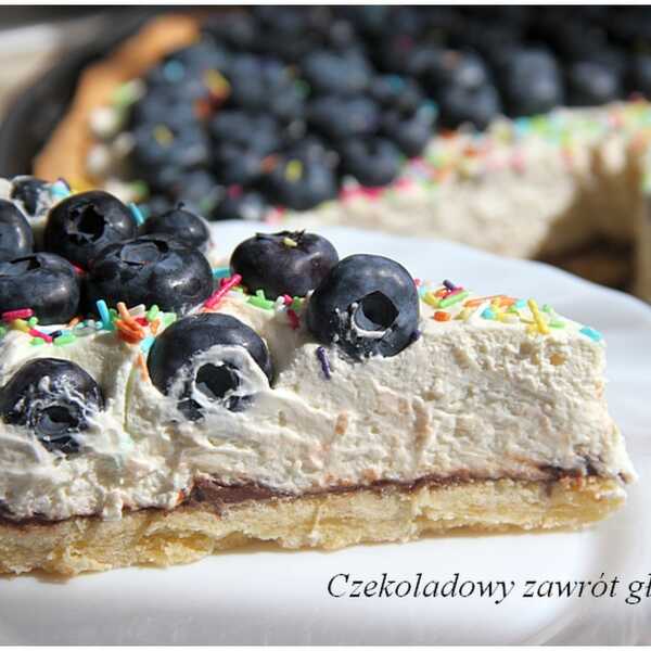 Tarta z nutellą, mascarpone i jagodami