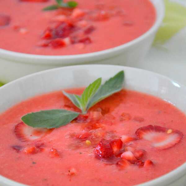 Gazpacho z truskawkami 