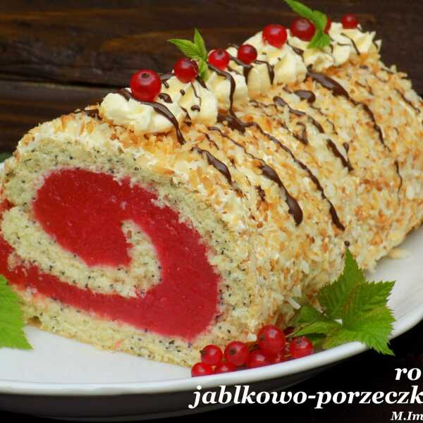 Rolada jabłkowo-porzeczkowa w kokosie