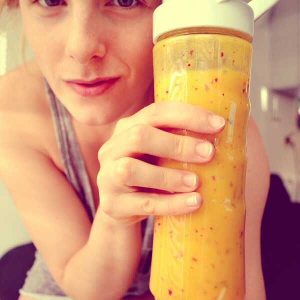 Perfect breakfast :) Yellow, sunny smoothie