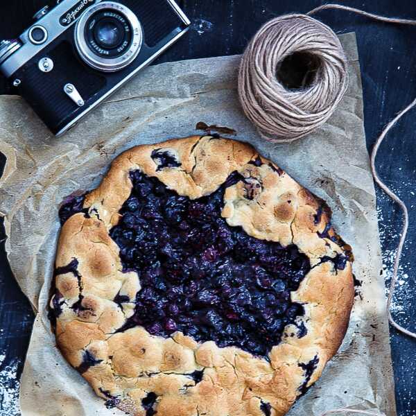 Galette z jeżynami i borówkami